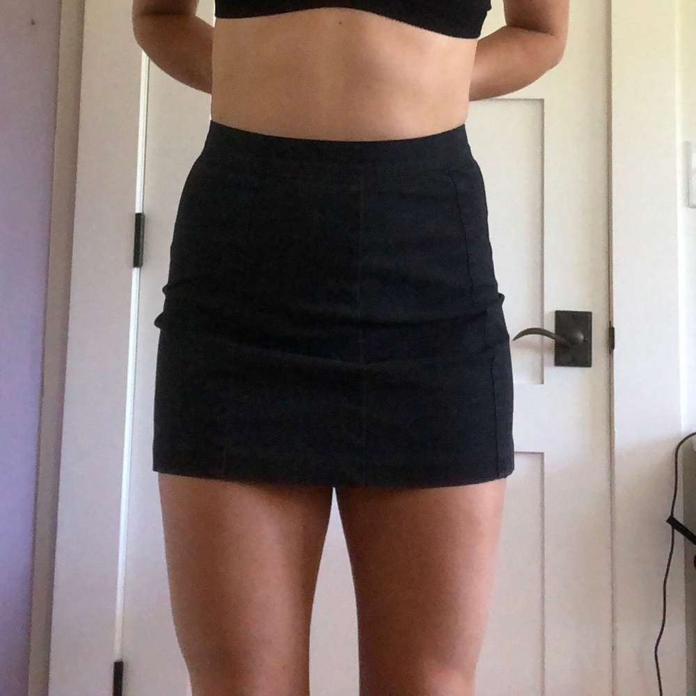 Mini black skirt